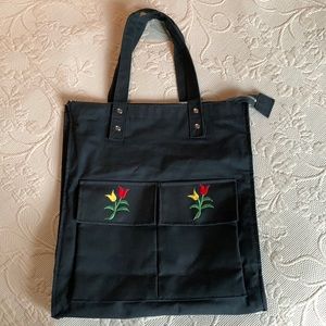 Vintage Monsac Tote with tulips